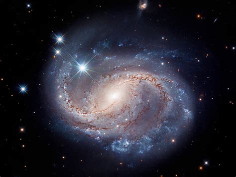 Hubble Space Telescope Captures Image Of Barred Spiral Galaxy Ngc 6956