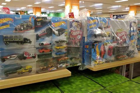 新年ホットウィール買い初め2019 イオンとトイザらス Hot Wheels 情報まとめ ホットウィール にわかマニア