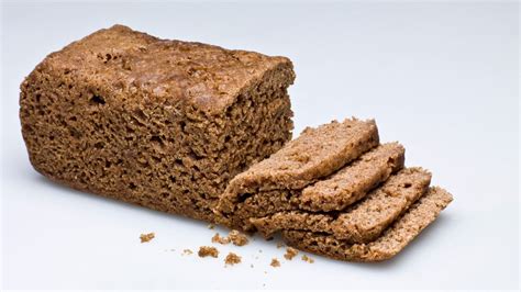 Easy Icelandic Rye Bread Recipe 2023 - AtOnce