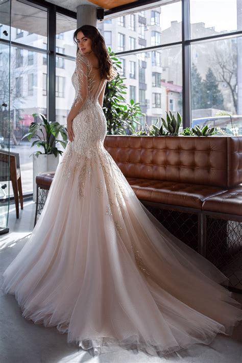 Robe De Mariée Scintillante à Manches Longues Oksana Mukha Paris