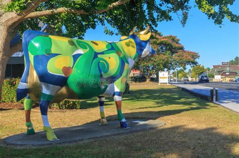 Colorful Cow Sculpture by the Road, Morrinsville, New Zealand Editorial ...