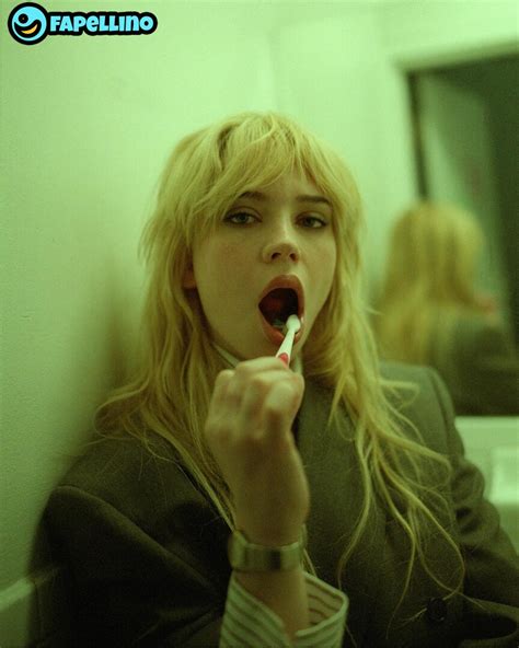 Sophie Thatcher Soapy T Nude Leaks OnlyFans Photo 56 Fapellino