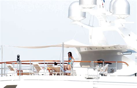 Rihanna In Blue Bikini On Yacht In St Tropez Porn Pictures Xxx Photos Sex Images