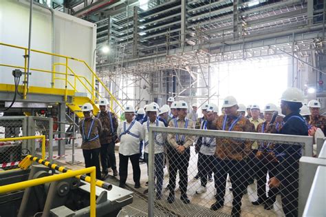 Airlangga Dan Bahlil Resmikan Pengoperasian Perdana Smelter Freeport