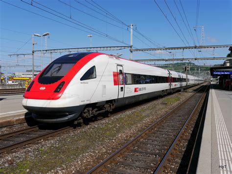 Sbb Icn Willi Ritschard Im Bahnhof Von Yverdon Les Bains Am