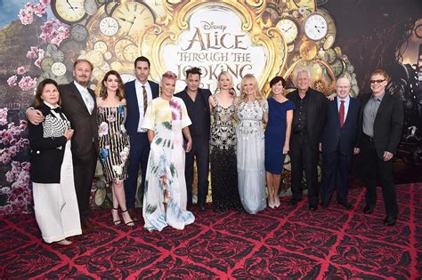 Alice Through The Looking Glass 2016