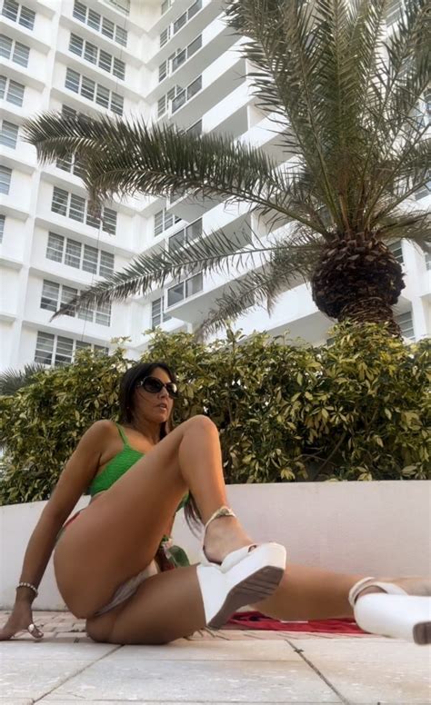 Claudia Romani Skimpy Thong Bikini Miami Sexy Photo Shoot Hot Celebs Home