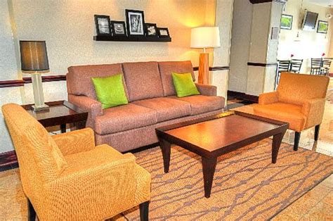 Sleep Inn Emporia $80 ($̶9̶3̶) - UPDATED 2018 Prices & Hotel Reviews ...