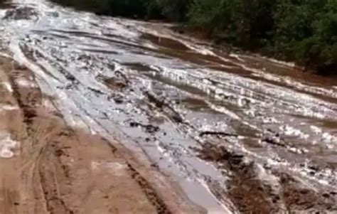 Chuva causa estragos em estradas de Sento Sé precipitações se