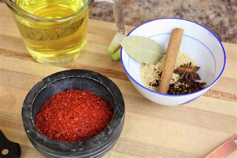 How To Make Chili Oil Properly Homemade Recipe Pepper Geek