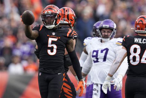 Bengals Tee Higgins Posts Cryptic Message Amid Contract Holdout Newsweek