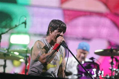 Fotos Veja Fotos Do Show Do Red Hot Chilli Peppers No Rock In Rio 04 10 2019 UOL Entretenimento