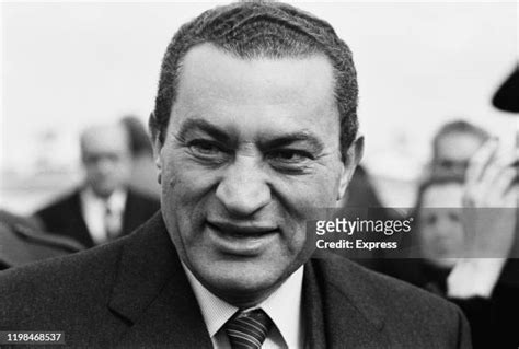 President Hosni Mubarak Photos and Premium High Res Pictures - Getty Images