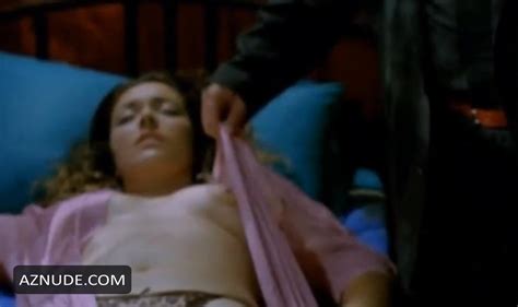 EZGI MOLA Nude AZNude