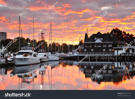 122 Vancouver Rowing Club Images, Stock Photos & Vectors | Shutterstock