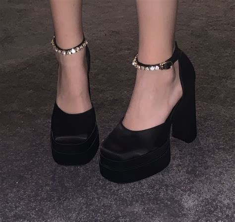 МОЙ тренер | Heels, Versace heels, Pretty shoes