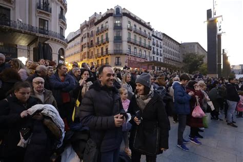 Fotos Del Flashmob Jotero Por Aspanoa En La Plaza Del Pilar Con Motivo