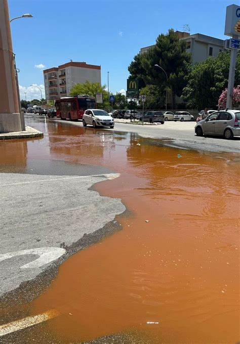 Trapani Rottura Di Una Condotta Idrica In Via Salemi Foto Trapanisi It