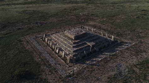 Arheolozi Su Otkrili 3 000 Godina Staru Piramidu Iz Bronzanog Doba