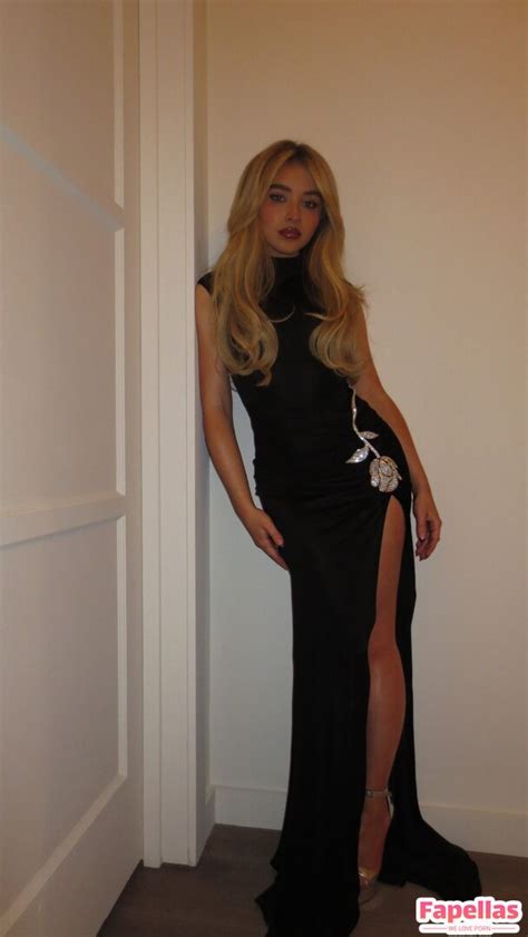 Sabrina Carpenter Aka Sabrinacarpenter Nude Leaks OnlyFans Fapellas