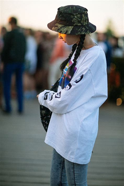 They Are Wearing: St. Petersburg | How to wear, International fashion ...