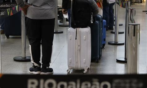 Aeroporto De Porto Alegre Permanece Fechado Por Tempo Indeterminado