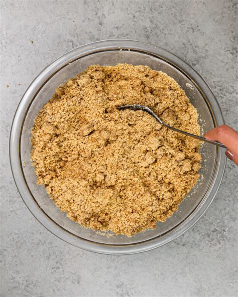 Cinnamon Streusel Topping 6 Ingredient Recipe Ready In Minutes