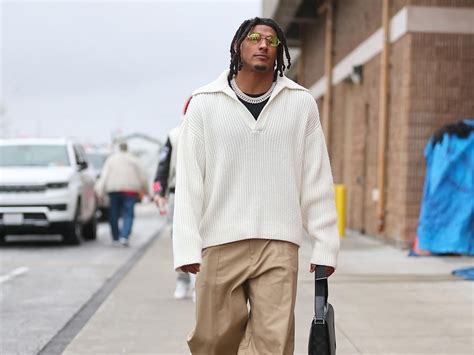 How much is Isiah Pachecos Contract?