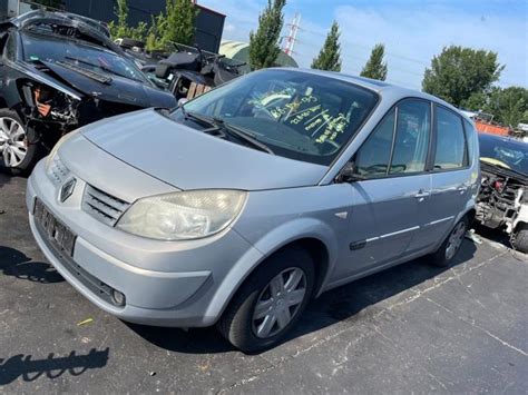 Renault Scénic II 1 6 16V Sloopvoertuig 2005 Beige