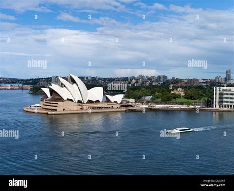 dh Sydney Harbour SYDNEY AUSTRALIA Rivercat catamaran ferry Sydney Opera House Stock Photo - Alamy