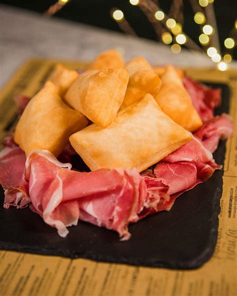 Gnocco Fritto E Prosciutto Crudo Siciliano Ii Curtigghiu Ristorante