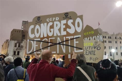 Marcha Por La Educación Miles De Universitarios Se Manifestaron En Contra De Las Leyes