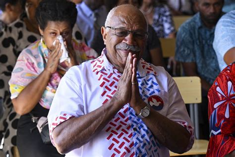 Fidschi Die Ära Von Frank Bainimarama Endet Ohne Putsch