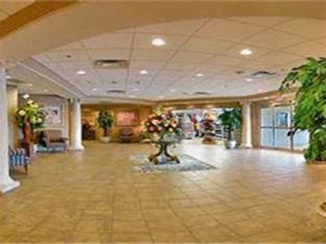 Tower Hotel at Fallsview in Niagara Falls (ON) - Room Deals, Photos ...