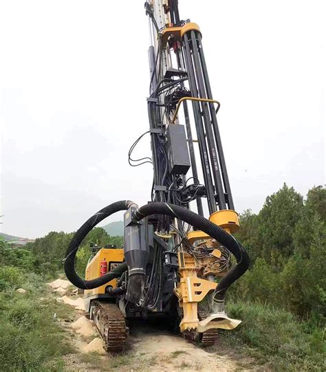 XCMG Factory Xqz152 Popular Crawler Mounted DTH Deep Bore Hole Drill