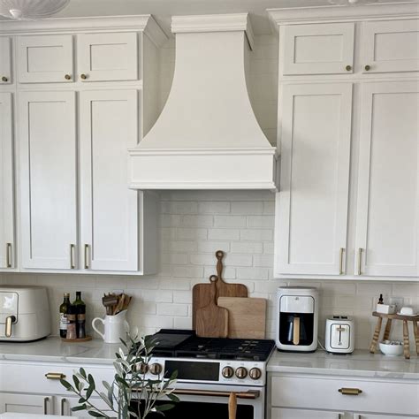 White Wood Range Hood Curved Front With Decorative Molding Etsy