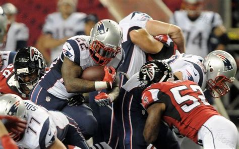 Patriots vs Falcons - The Sun Chronicle : Patriots