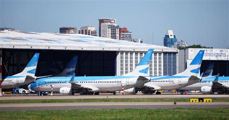 Por El Conflicto Gremial Aerolíneas Argentinas Hace Vuelos A Miami Con