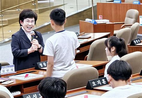 김선희 의원 청소년의회교실 참석⋯학생들과 소통