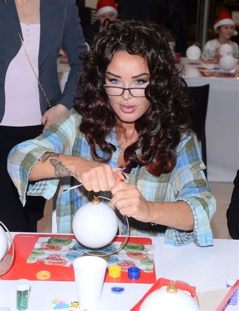 Ubrana W Bikini Ewa Minge Strofuje Podr Uj Cych Rodak W Ycz Na Tyle Rozumu Aby Nie