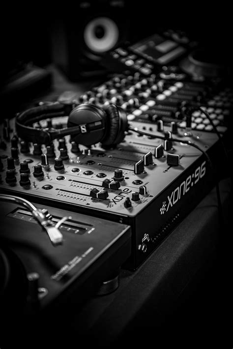 DJ Tech Reviews - DJ Tech Reviews added a new photo.