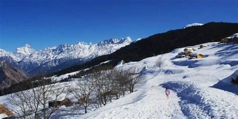 Top 15 Snowfall Places in Uttarakhand