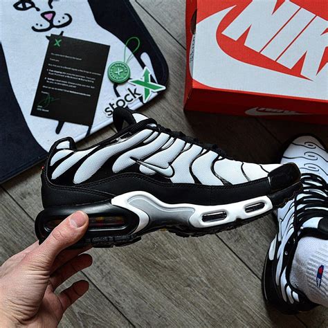 Мужские кроссовки Nike Air Max Tn Plus. Аир макс Тн весна-осень ...