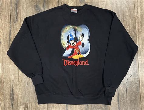 Vintage 1998 Disneyland Mickey Mouse Crewneck Sweater… Gem