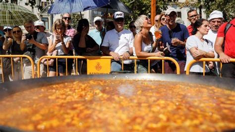 La Mejor Paella Del Mundo Se Cocina En Un Restaurante De Valencia