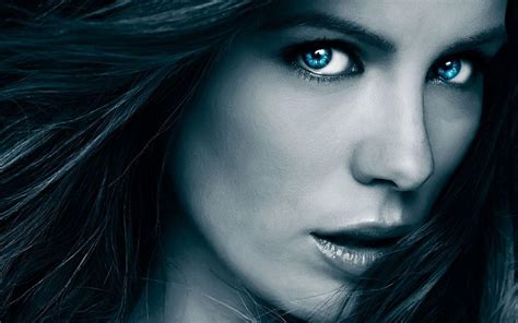 Kate Beckinsale Wide Wallpapers