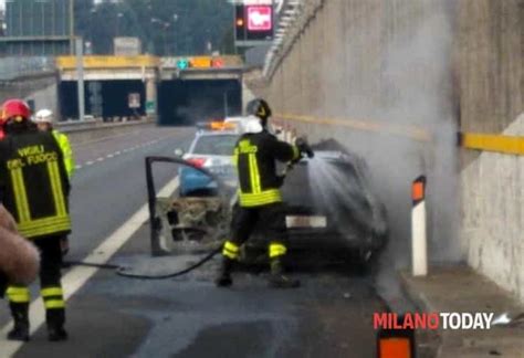 Incidente Tangenziale Milano Oggi Dicembre Morto Carmine Manno