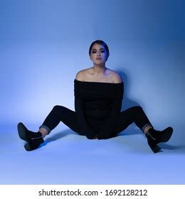 326 imágenes de Beautiful sexy nude girl latina Imágenes fotos y vectores de stock Shutterstock