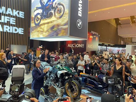 IIMS 2024 BMW Motorrad R 1300 GS Hadir Dengan 24 Fitur Terbaru Naik