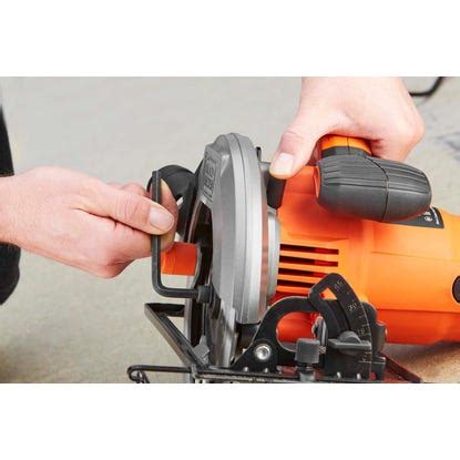 Black+Decker Ročna krožna žaga CS1550 vklj. z listom žage 1500 W | OBI.si